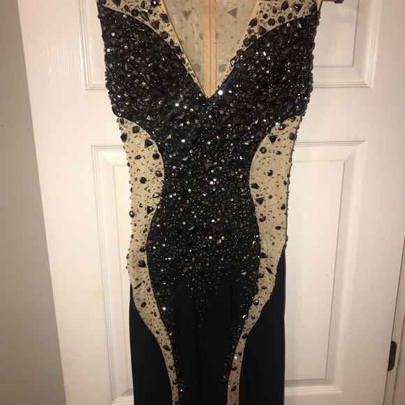 Beautiful Cinderella Divine gown - Picture 4 of 8